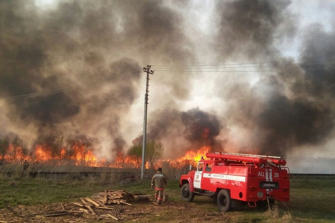 Апокалипсис сегодня. Вокруг райцентра Пензенской области третий день полыхают пожары. Фото